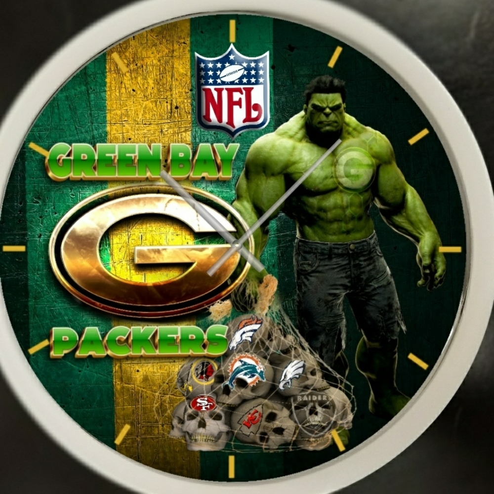 Green Bay Packers Hulk clock